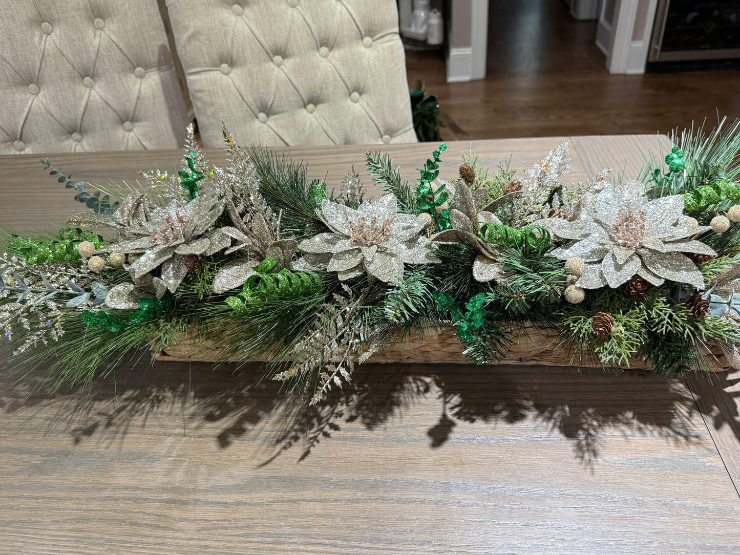 Gold Poinsettia Christmas Centerpiece – Elegant Holiday Arrangement with Glitter & Greenery